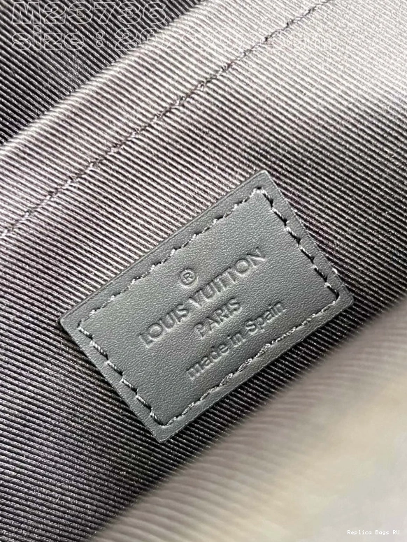 Affordable VUITTON LOUIS Slingbag Pilot 0717